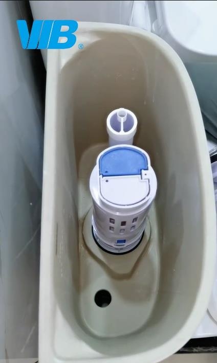 马桶烂了一块怎么修复(马桶烂了一块怎么修复图片)