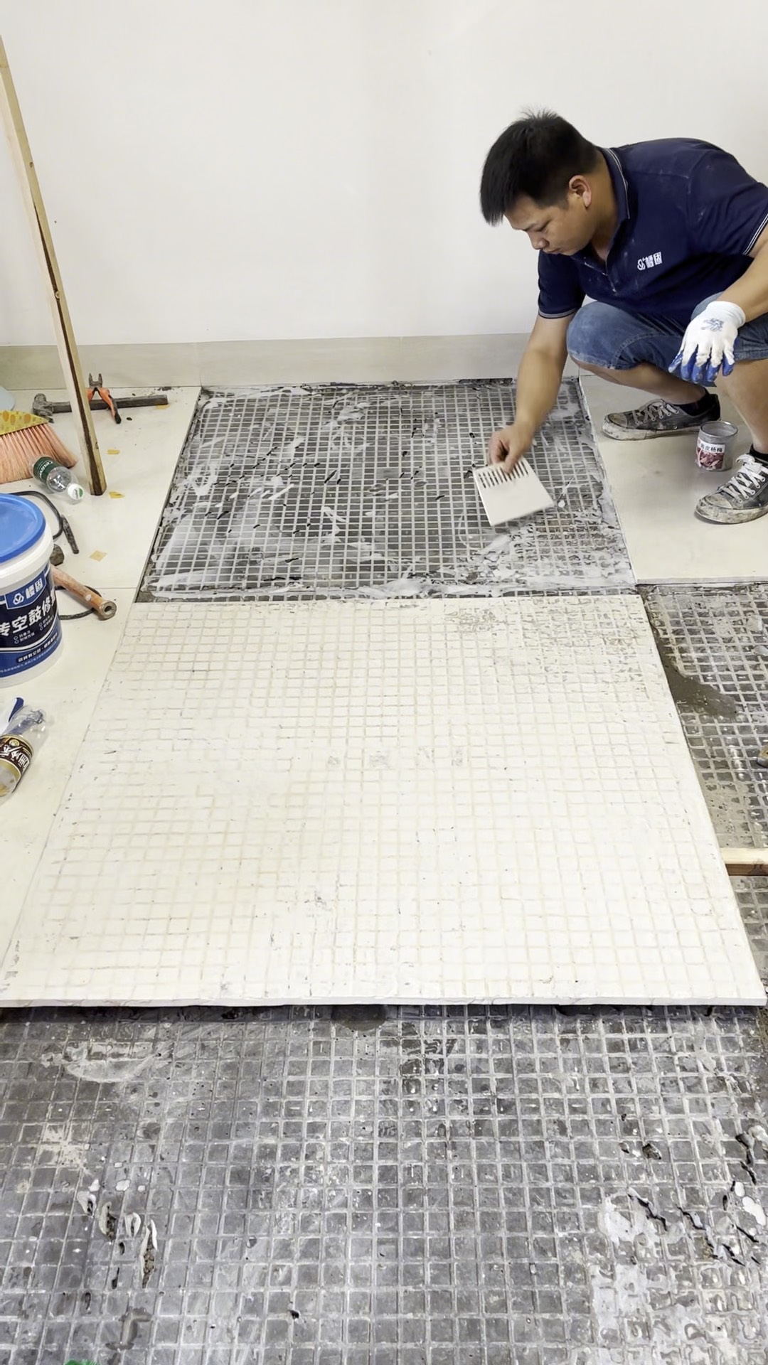 墙面瓷砖空鼓最佳补救方法视频教程(墙面瓷砖空鼓怎么办?瓷砖空鼓补救方法) 墙面瓷砖空鼓最佳补救方法视频教程(墙面瓷砖空鼓怎么办?瓷砖空鼓补救方法)